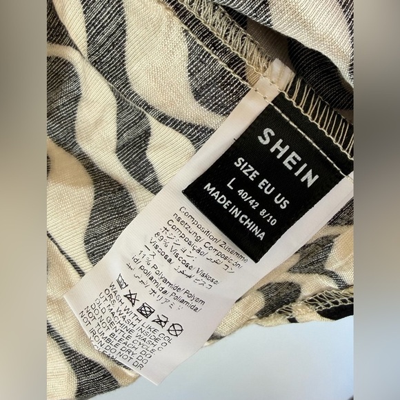 SHEIN Black & White Wavy Print Tie Back Top L - Picture 4 of 5